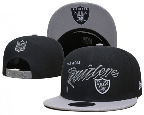 Las Vegas Raiders's black cap